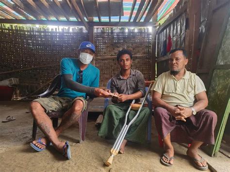 အစုပ် အလိုး ကြည်လင်ပြတ်သား xBurma မှတင်ဆက်သည်. — .
